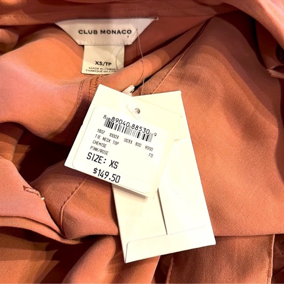 Club Monaco Tie Neck Top. - Picture 3 of 4